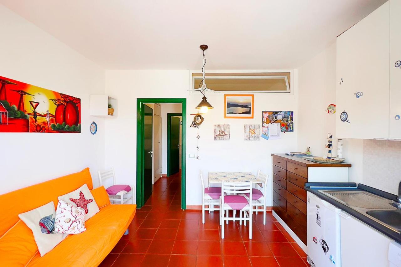 Bilocale Sant'Anna Vicolo Del Mughetto Vila Exterior foto