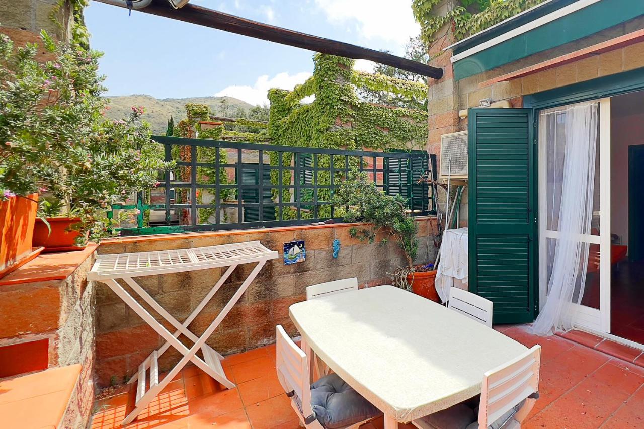 Bilocale Sant'Anna Vicolo Del Mughetto Vila Exterior foto